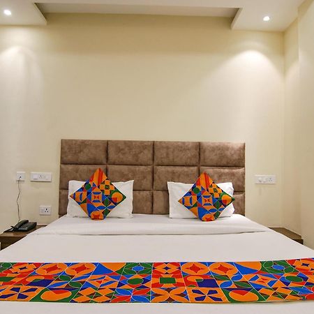 Fabhotel Prism Grand Zirakpur Екстер'єр фото