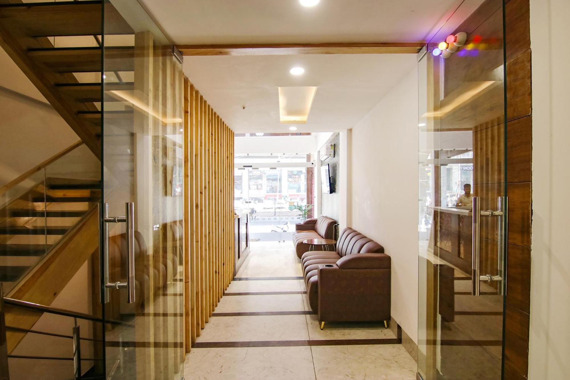 Fabhotel Prism Grand Zirakpur Екстер'єр фото