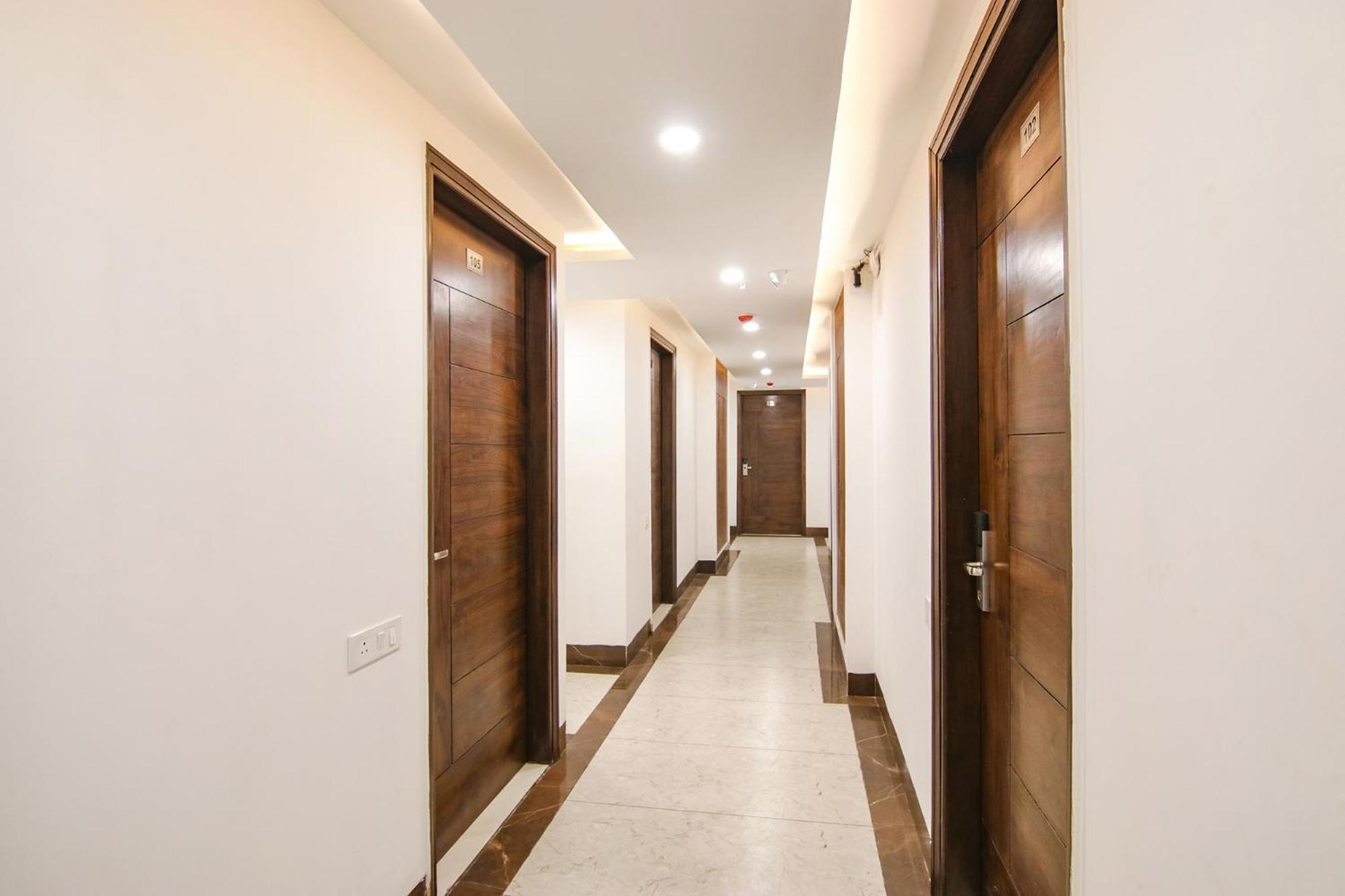 Fabhotel Prism Grand Zirakpur Екстер'єр фото